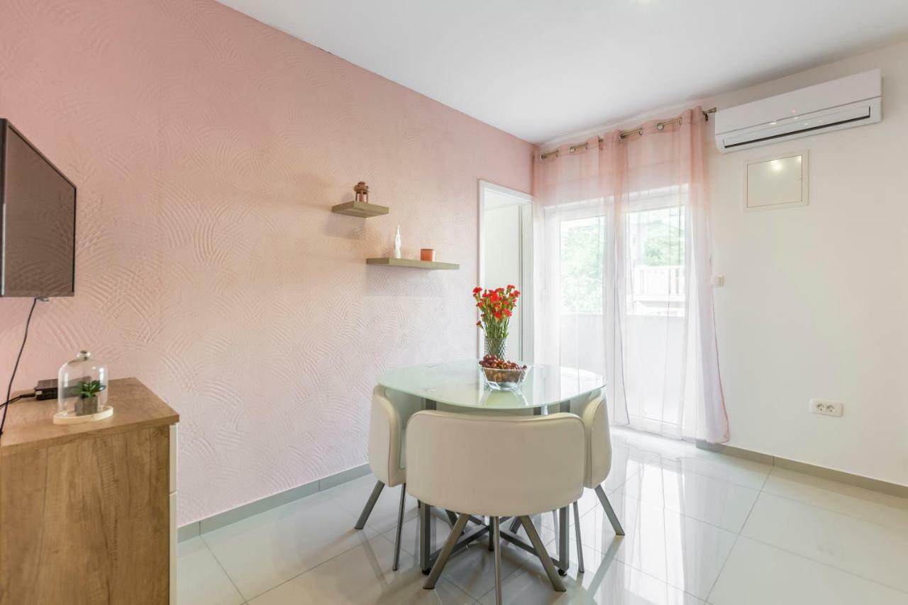 Apartments Karlo Подстрана Екстериор снимка