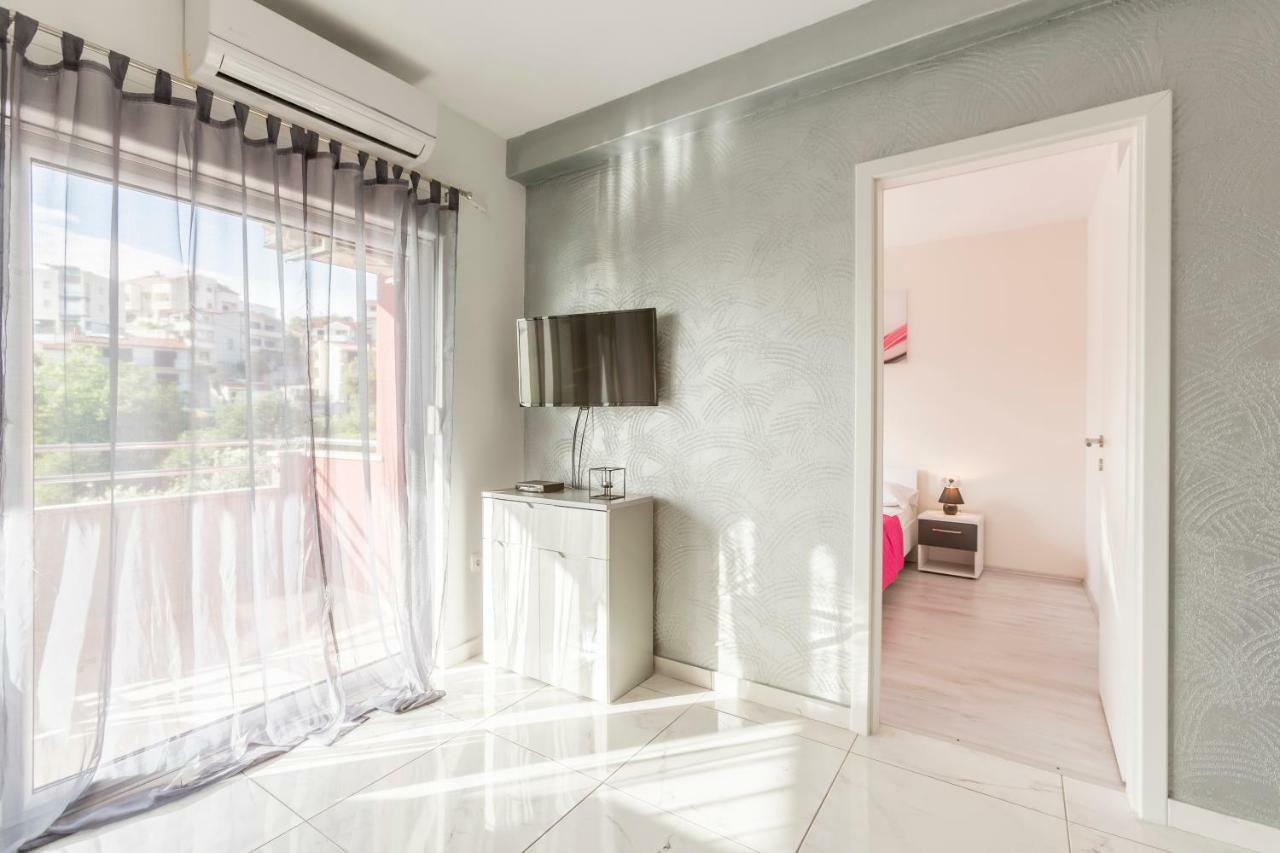 Apartments Karlo Подстрана Екстериор снимка