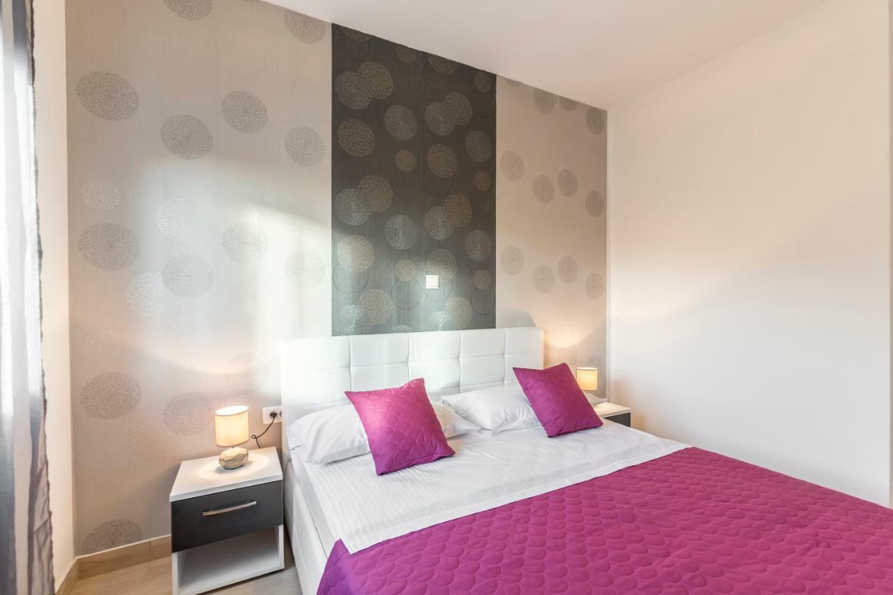 Apartments Karlo Подстрана Екстериор снимка
