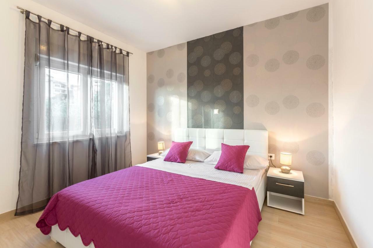 Apartments Karlo Подстрана Екстериор снимка