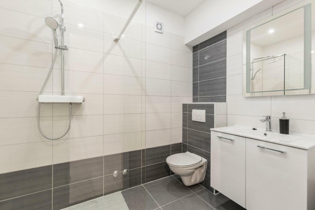 Apartments Karlo Подстрана Екстериор снимка