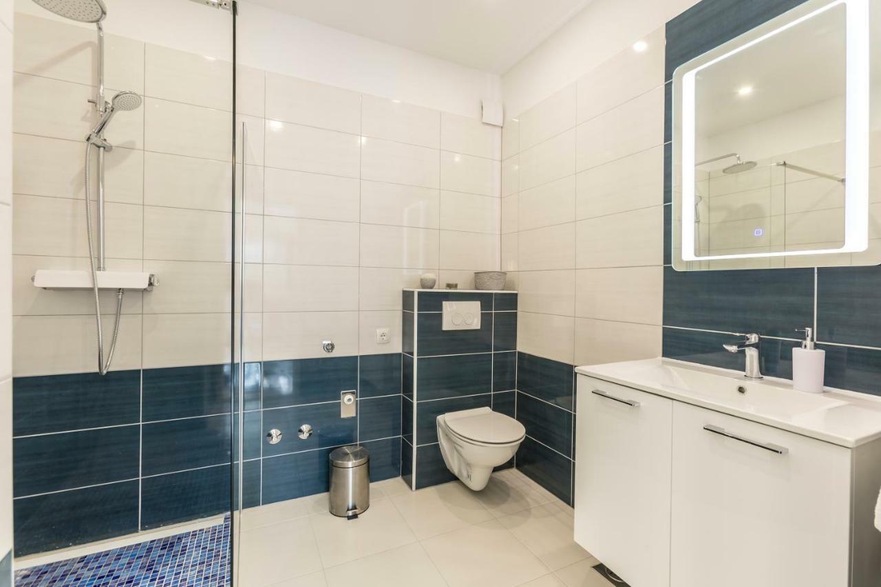 Apartments Karlo Подстрана Екстериор снимка