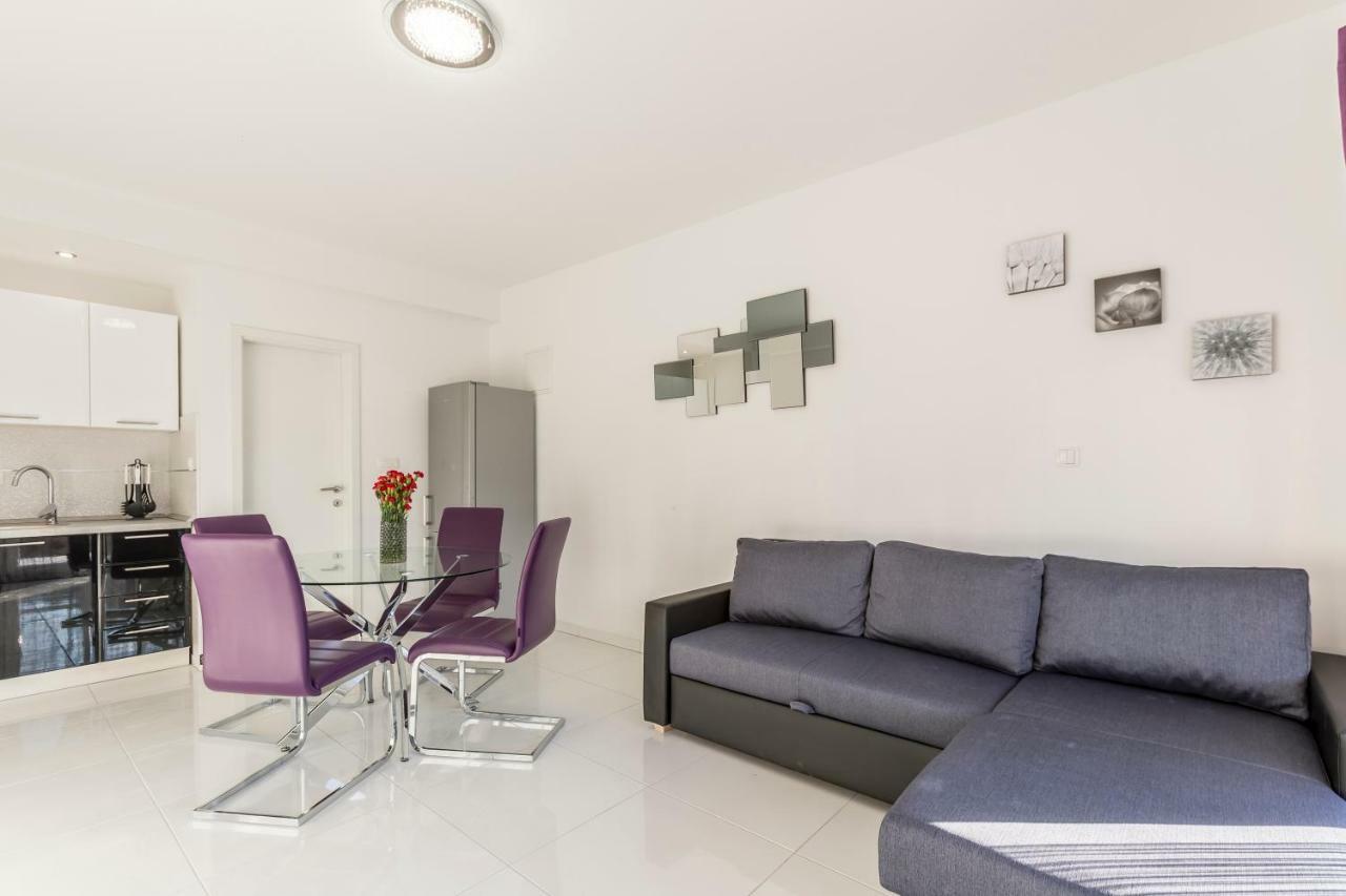 Apartments Karlo Подстрана Екстериор снимка